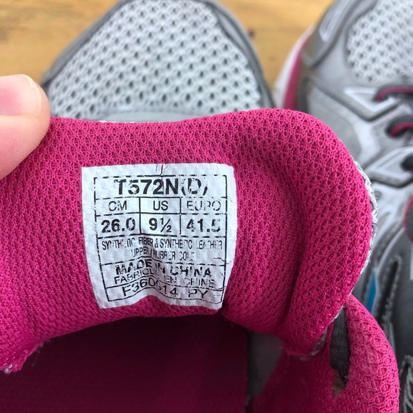 ASICS Gel Fortify Athletic Sneakers Gray Pink Blue Women’s Sz 9.5 - Picture 16 of 16